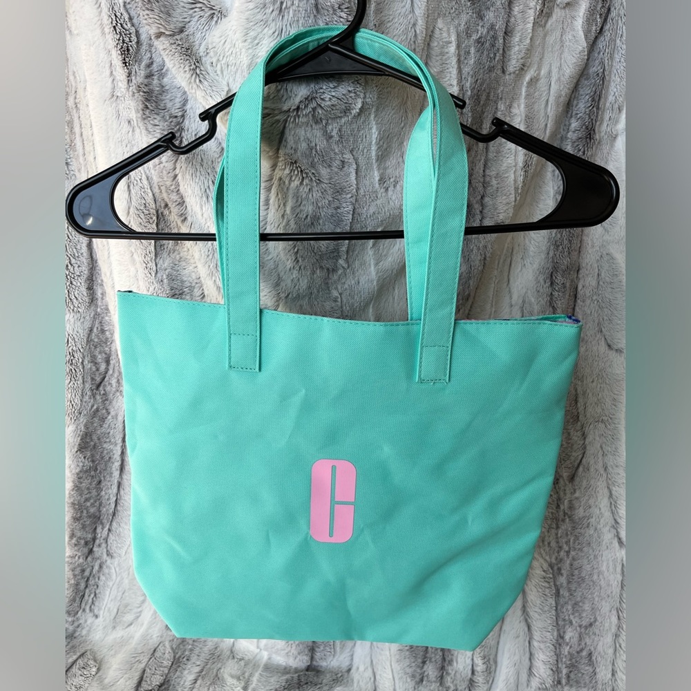 !!SOLD!! Clinique Tote Bag. LIKE NEW/NEVER USED.